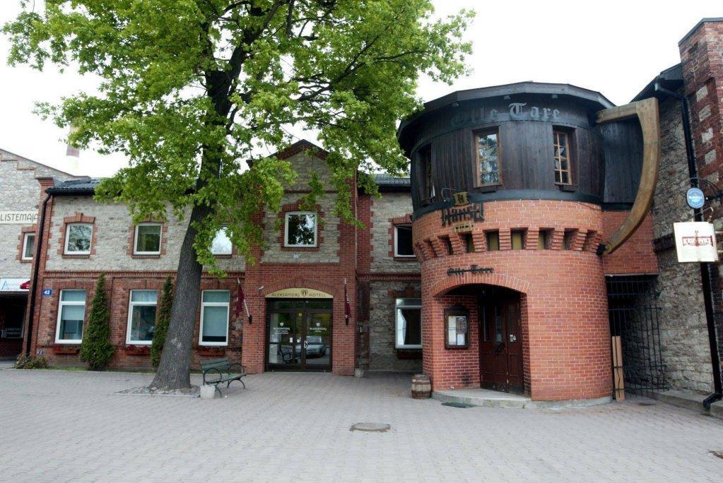 Aleksandri Hotel Tartu Exteriör bild
